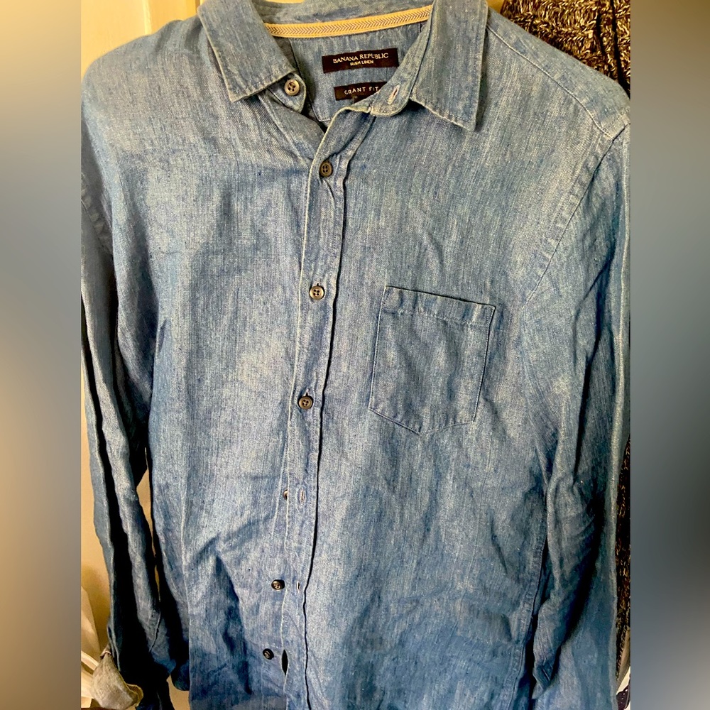 Banana Republic Light Denim Blue Casual Button-Down Shirt